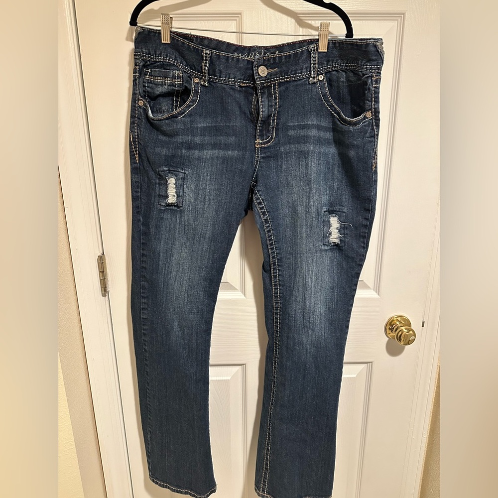 Maurice’s ripped bootcut jeans. Size 18.